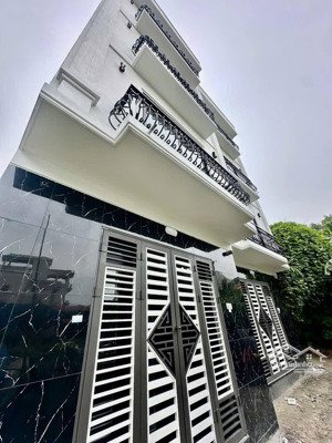 nhà mới 4 tầng an khánh về ở luôn lh 