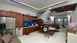 bán nhà 3 tầng 150m2 cách biển trần phú nha trang 7 phút giá chỉ 6tỷ