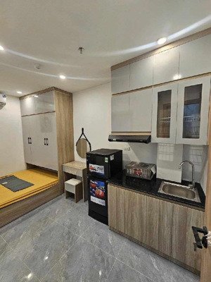 xuân đỉnh - máy in tiền ~ 1.3 tỷ/năm - toà căn hộ dịch vụ mới thơm mùi xi măng. giá 23.8 tỷ. có tl