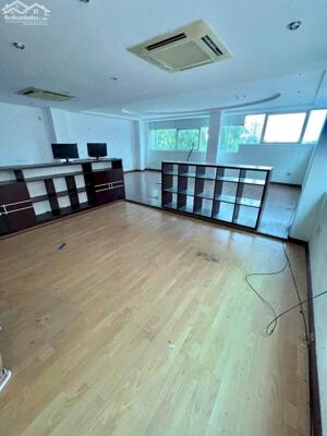 #Cho_thuê_nhà 3,5 TẦNG MẶT TIỀN 2/9 - NGANG 7,5m