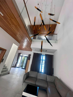 bán gấp biệt thự view hồ sinh thái, nội thấp cao cấp bật nhất sổ hồng tin 100%