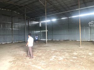 cho thuê 1500 m2 xưởng và đất tại đại thanh - thanh trì - giá 55 tr/tháng có 700m2 xưởng