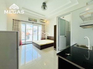 studio ban công - cửa sổ thoáng - ngay lê thúc hoạch - nguyễn sơn