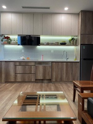 cần bán căn 2 ngủ r2 onsen 67m hướng đông nam view hồ giá 5.880 tỷ bao phí