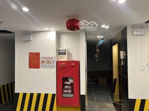 lạc long quân - dòng tiền ~ 1,5 tỷ/năm - tòa chdv vip nhất quận tây hồ - giá 20.9 tỷ. có tl