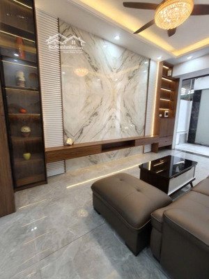 nhà phân lô hồ tùng mậu dt 35m2, 5 tầng, nhỉnh 7 tỷ