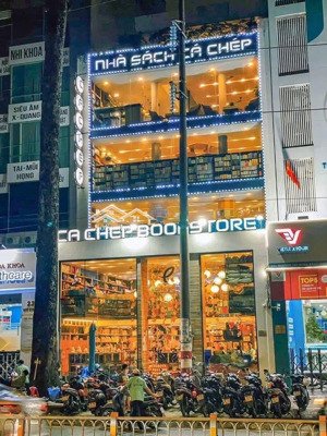 chính chủ cho thuê 223 nguyễn thị minh khai, q1 - 1200m2 sàn - 9.5m x 20m - 2x0tr/th ( x nhỏ )