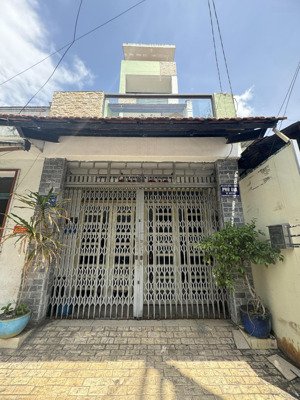 bán nhà 5 tầng mặt tiền đường ô tô tại bình tân, phù hợp để ở, cho thuê, giá chỉ 10.5 tỷ.