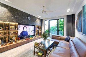 hot phân lô quân đội sân bay gia lâm vỉa hè, ô tô tránh 65m2 chỉ 17,85 tỷ