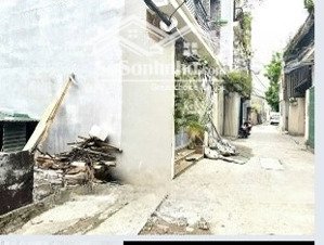 nóng hổi!! hàng hiếm 61m2, ô tô 7 chỗ vào nhà, mặt tiền 4,12m phường long biên, giá chỉ 6,7 tỷ.