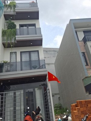 nhà siêu đẹp ngay đỗ xuân hợp tt phước bình