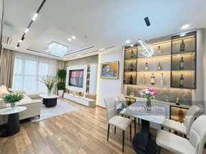 giá tốt nhất goldmark city, nhà tôi cần bán căn hộ đẹp, sẵn sổ đỏ, nội thất tặng lại đầy đủ đồ đẹp