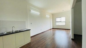 nhà mới bàn giao 100% block a1, hướng đông nam, đầy đủ tiện ích sử dụng. giá full chỉ 1,168 tỷ