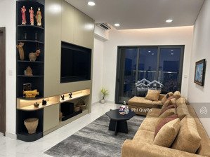mình cần bán chung cư the usefull - quận 1. dt: 65m2, 2pn, 2wc. giá: 2.5 tỷ. lh: quyền