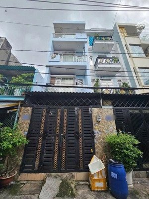 chủ cần bán nhà khu bàu cát tb, giá 3.5 tỷ tl, sổ riêng, hẻm xe hơi, lh 