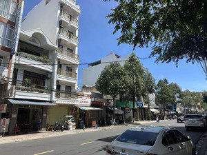 nhà ngang 7,5m gần biển sát trường học vị trí thoáng, đầy tiềm năng tại trung tâm nha trang
