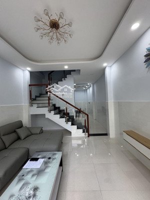 bán gấp nhà đẹp 2 tầng, 42m2, ngang hơn 4m bành văn trân, chỉ hơn 7 tỷ xíu