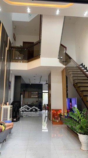 bán nhà đẹp 1 trệt 3 lầu thang máy mới xây để ở tâm huyết 1 xẹt đường nguyễn ái quốc