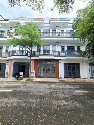 4.1 tỷ/ bán nhà 1t2l hoàn công kdc an phú 18 gần ngã 6 an phú tp thuận an. full nội thất