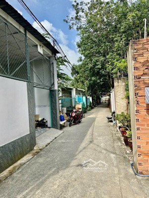 nhà mới đẹp phong cách phường hiệp an thủ dầu một - dt 171m2 2pn, sân oto, giá 2 tỷ 380 hướng đn