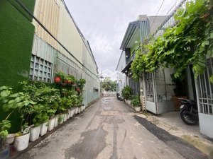 nhà 4 tầng 74m2 xe hơi ngủ trong nhà cách aeon tân phú 5 phút,p sơn kỳ ,q,tân phú ,chỉ 8.8 tỷ