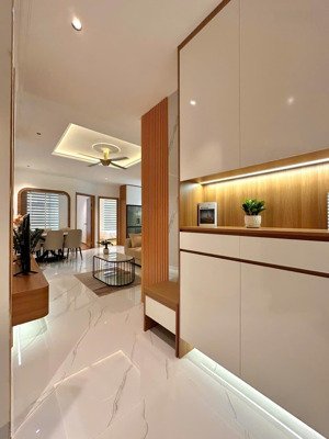 bán căn hộ sky garden phú mỹ hưng giá rẻ