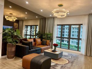 bán căn hộ 3pn 2wc tại chung cư 57 vũ trọng phụng, 7,7 tỷ, 115 m2 nội thất mới , sổ đỏ sang tên .