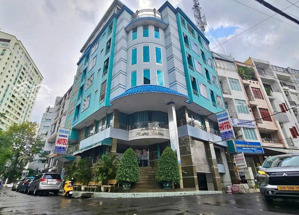 khách sạn góc 2 mặt tiền p. sài gòn, 12x15, hđt 390 tr/th; hầm 7 tầng