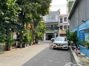 cực tốt, bán nhà đường cách mạng tháng tám gần bắc hải, dt: 4x14m nhà 3 tầng, chỉ 8.7 tỷ