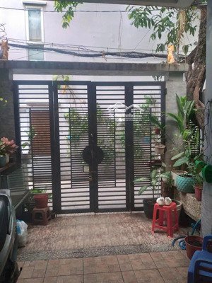 bán gấp! mặt tiền hẻm lê văn sỹ, p11, pn (4,3x23,2m) - 4 tầng. giá chỉ 12,9 tỷ có thương lượng