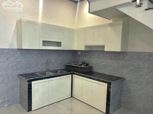 CẦN BÁN GẤP CĂN NHÀ 1 TRỆT 1 LẦU - CUỐI ĐƯỜNG ĐỒNG KHỞI