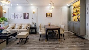 cần bán gấp căn 3n toà p2 giá hơn 9 tỷ full đồ sẵn sổ