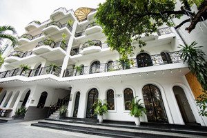 bán nhà mặt tiền hẻm 449 sư vạn hạnh p. 12 q. 10 dt: 10 x 21m, h - 5 lầu