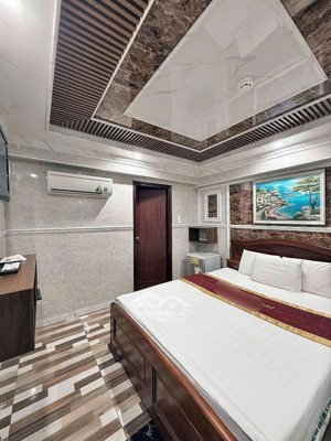 bán gấp xuất ngoại mặt tiền kinh doanh lý thái tổ quận 10 (dt 4x20m) 3 lầu tiện ở kd liền