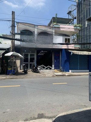 kẹt tiền bán gấp nhà mt khuông việt, dt 7x18m, giá 17 tỷ tl