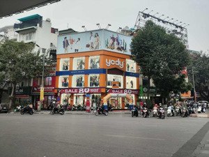 cho thuê nhà mặt phố bùi thị xuân - mai hắc đế hai bà trưng dt 250m2, mặt tiền 12m, giá thuê 200tr