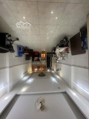 bán nhà tuyệt đẹp. đ.nguyên quý yêm. q.bình tân. 4x24m.6pn 3wc. 6tỷ950. shr. vị trí siêu đẹp.