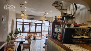 mặt phố hồ tây 68m 5 tầng mặt tiền 4.5m vỉa hè đá bóng 1 mặt phố + 1 mặt ngõ sổ hoa hậu 54 tỷ.