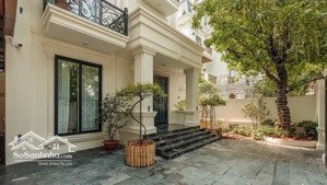 bán căn biệt thự pháp vân đơn lập 4tầng - nhà đẹp - 275m - sân vườn rộng vị trí víp