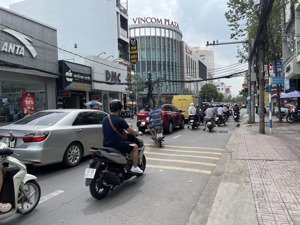 cần bán nhà mặt tiền kinh doanh phạm văn thuận ngay ngã tư vincom trung tâm tp.biên hoà, giá 21 tỷ