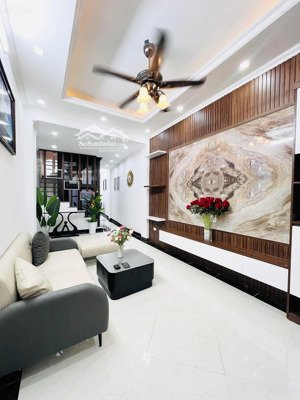 trường chinh thang máy, 20m ra phố, ba gác đỗ cửa, nhà mới, full nội thất, 48m2*6t