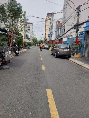 bán nhà mtkd chợ tân mỹ . phù hợp kd hoặc cho thuê chỉ 15 tỏi