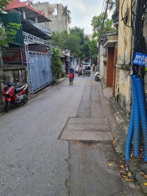 bán đất ngọc thụy, 100m2 giá chưa đến 180tr/m2, ô tô đỗ cửa, mặt tiền rộng, phù hợp xây ccmn