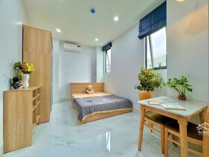 cho thuê chdv 30m2 full nội thất gần sân bay tân sơn nhất đường nguyễn thái sơn gần đh văn lang
