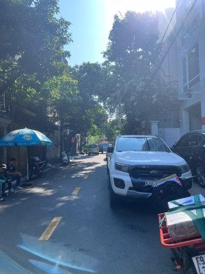 mặt tiền bàu cát - tân bình / dt: 6.8x30m, 192m2 / kc: 3 tầng / gía bán: 36 tỷ tl