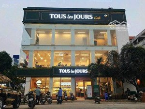 ngộp bank bán gấp nhà đường nguyễn xí, q.bình thạnh - 3 tầng- dt 10x20m - hdt 100 triệu - giá 25 tỷ