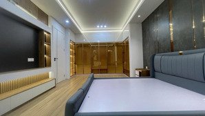 trung tâm thanh xuân nhà 40m2, 7 tầng, thang máy, mặt tiền 5.9m, giá tốt, ô tô qua cửa