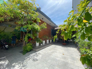 bán nhà biệt thự dt 200m2. nhà hướng tây. khu đô thị bắc vĩnh hải, nha trang. giá bán: 10 tỷ.