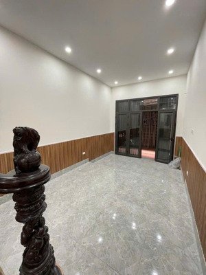 bán nhà nguyễn sơn - phân lô - 2 mặt tiền- 43m2 - 5 tầng - mặt tiền 3.6m - giá chỉ 11.45 tỷ .