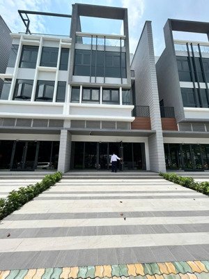 cho thuê shophouse đẹp tại celesta avenue, 25 triệu, 196m2, nhà bè, hcm.